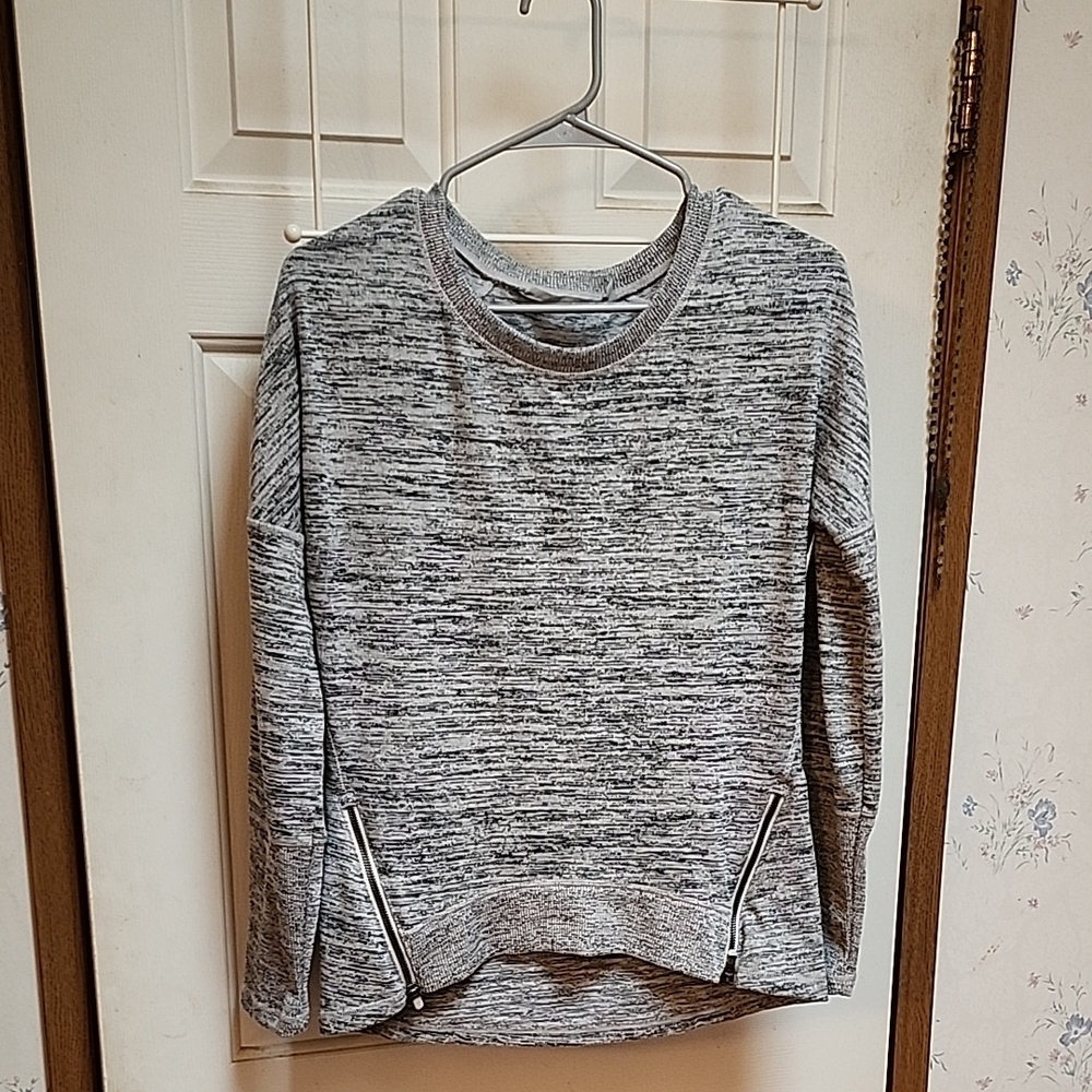 Athleta Gray  Long Sleeve Sweatshirt With Zippers